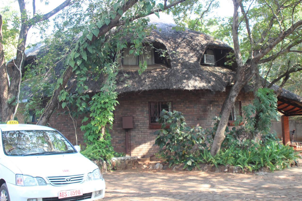 Mosi-Ua-Tunya Lodge Victoriafälle Exterior foto